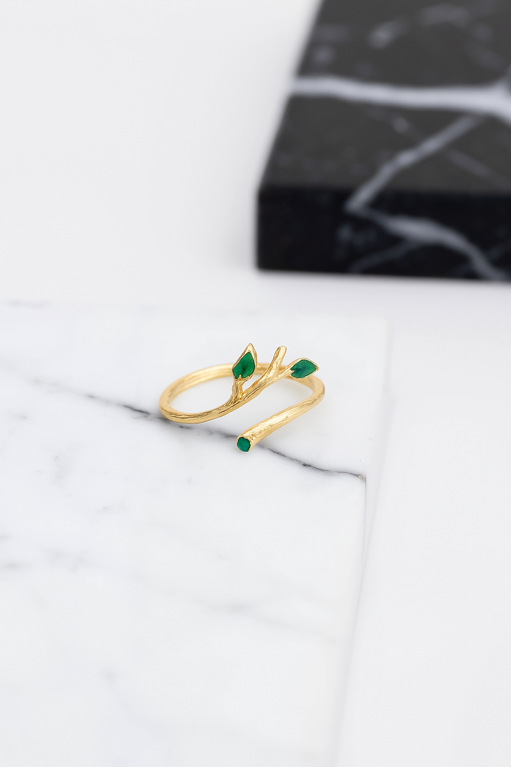Minimalist Branch Ring